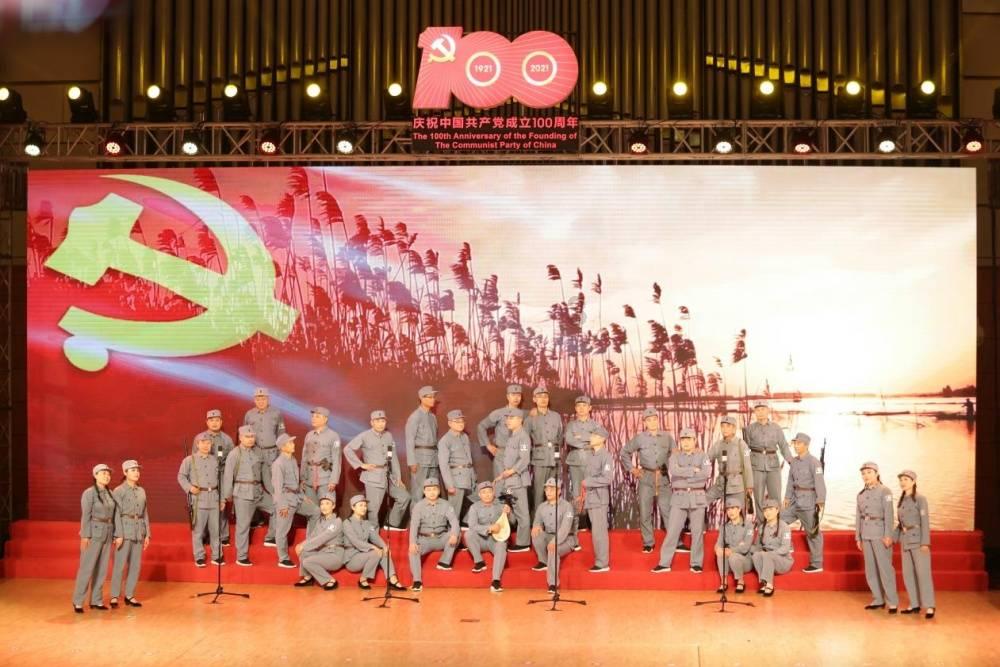 太白县咀头市场监督管理所多措并举推进经营主体年报工作